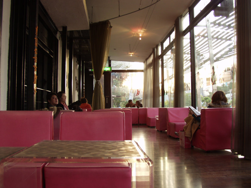 台中20號倉庫藝術特區藝術村2003年至2006年加崙工作室(大開劇團)時期咖啡廳夕陽景緻攝影照片13